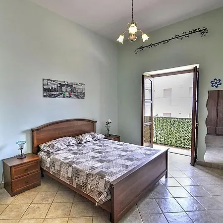 Διαμέρισμα Sleeps 4 Torchiara