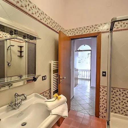 Sleeps 4