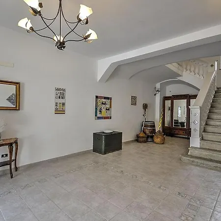 Διαμέρισμα Sleeps 4 Torchiara